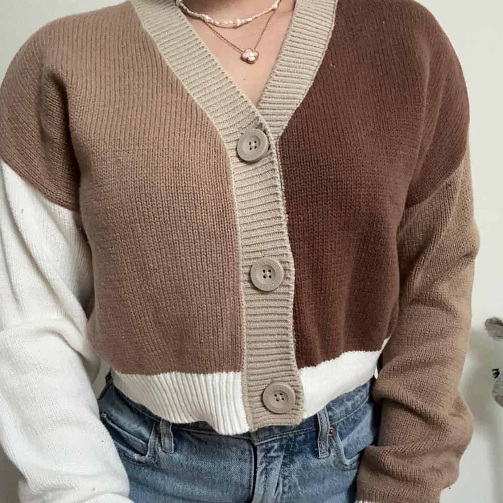 Hollister sweater